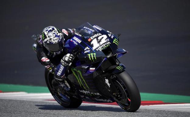 Viñales coloca la pelota en el tejado de Yamaha