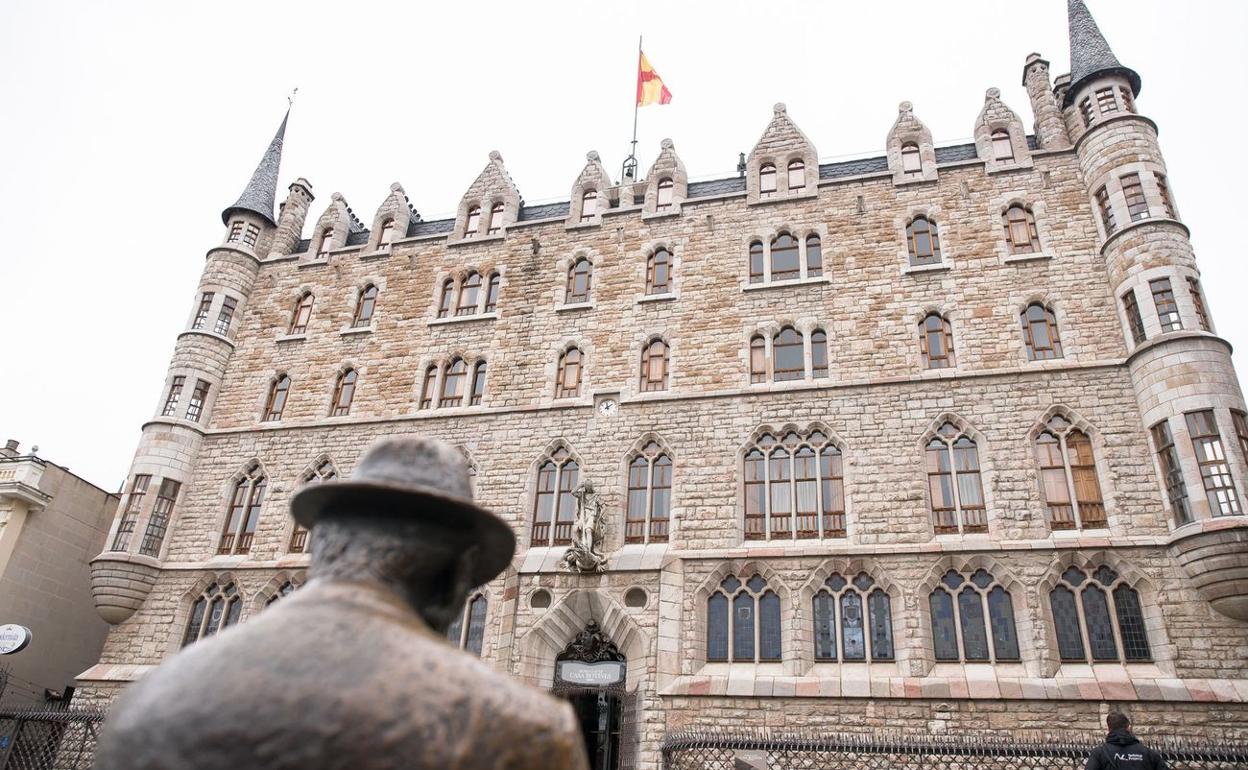 UPL y Ciudadanos muestran su «apoyo absoluto» a la candidatura de Botines al Museo Europeo del Año