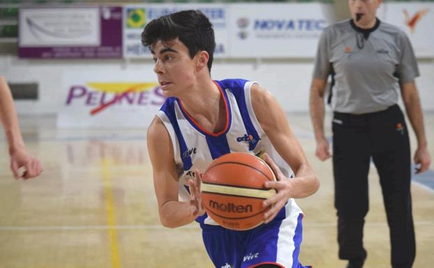 Diego Raposo promociona al primer equipo del Ciudad de Ponferrada