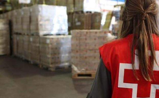 Subvención de 2,1 millones de euros a Cruz Roja para el desarrollo de programas de infancia y mayores