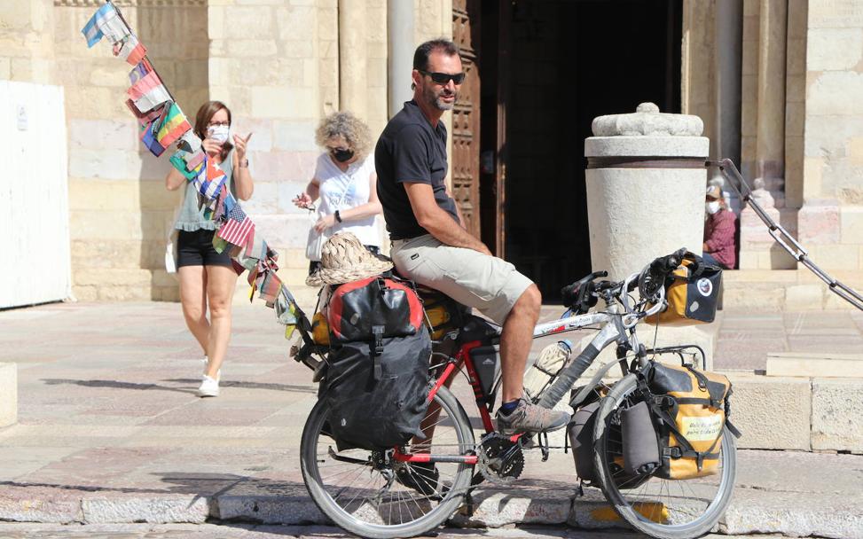 El peregrino del mundo hace escala en León