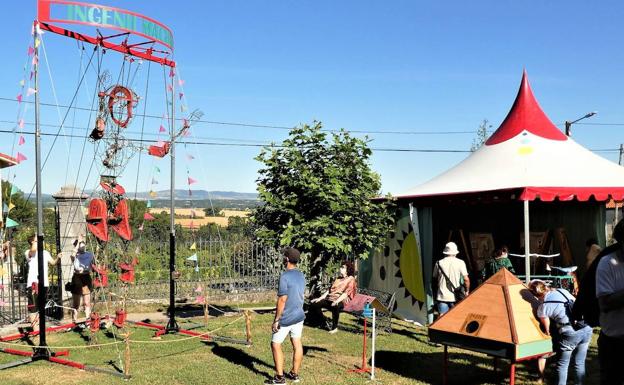 Los ingenios mecánicos de Alauda Teatro tomarán este domingo las calles de Carracedelo, dentro del Festival 'Escenario Patrimonio'