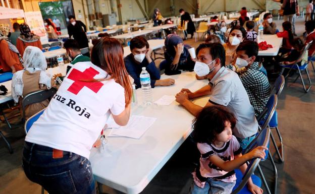 España envía más GEO y diplomáticos para acelerar las evacuaciones