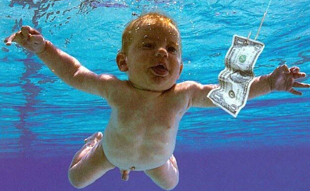 Spencer Elder fue fotografiado en una piscina cuando tenía cuatro meses. /R.C.