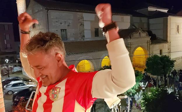 Rafa Guerrero emociona a Santa María del Páramo con el recuerdo a Benigno y abre sus fiestas