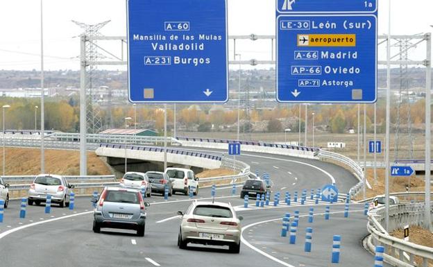 El tráfico se reaviva en León con un 10% más de vehículos y la AP-66 supera los 15.000 este verano