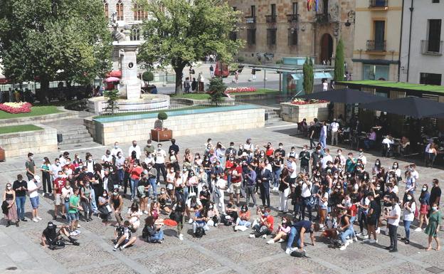 El alcalde invita a los nuevos 'Erasmus' a que conozcan el «patrimonio histórico y cultural de León»