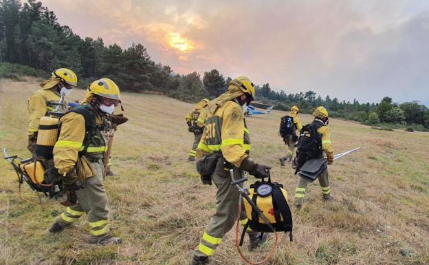 Dos pequeños incendios en Lorenzana y Villacelama obligan a intervenir a diversos efectivos