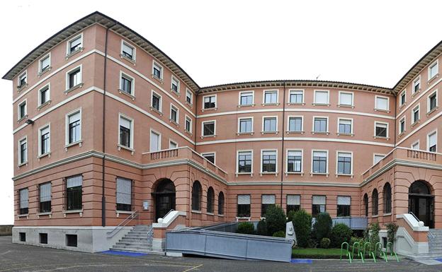 El colegio Divina Pastora recibe un premio por el plan de lectura del centro