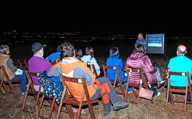 Cacabelos acoge la última sesión de 'Caminos de estrellas' en la provincia de León