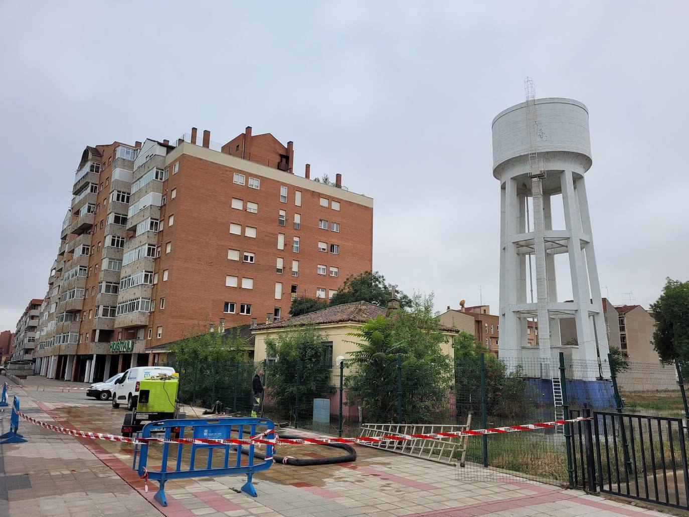 Una inundación deja sin agua al área 17