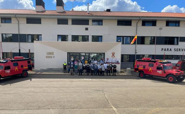 La UME realiza una jornada con protección civil en busca de mejorar la dirección de emergencias