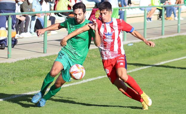 El Atlético Bembibre se dispara a costa de hundir al Astorga