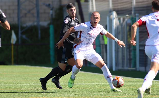 Obolskii: «Son demasiados goles, pero no puedo decir que jugamos mal atrás»