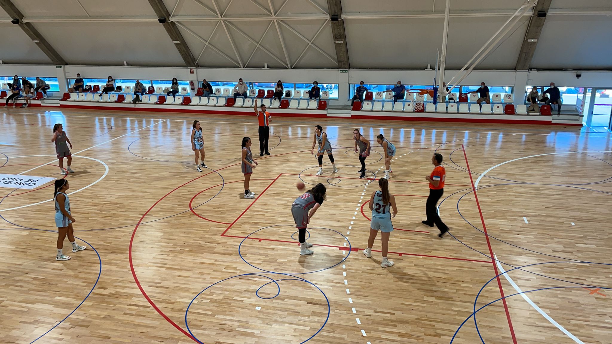 Patatas Hijolusa empieza con una ajustada derrota ante Universidad de Vigo