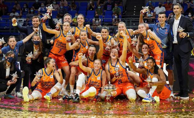 Ángela Salvadores regala a Valencia Basket su primer título nacional