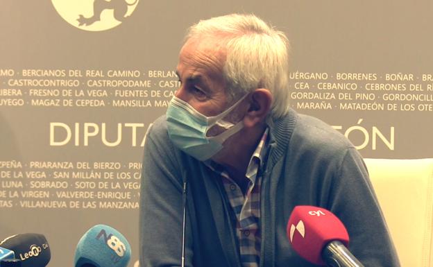 Llorente invita a los ecologistas a comer lobo en vez de vaca: «Será lo único que nos quede»