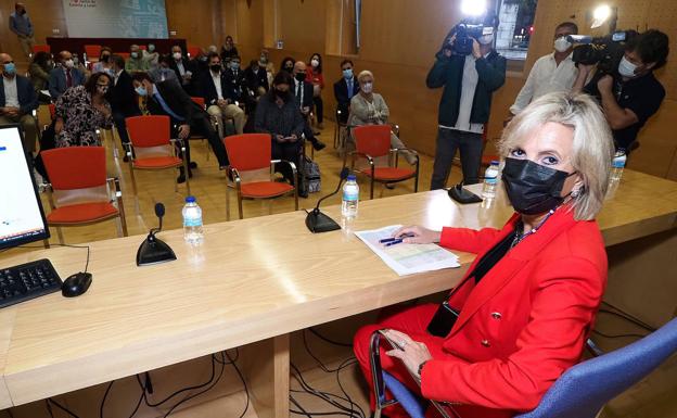 Casado se siente «entendida» por los colegios profesionales para afrontar la reordenación de Primaria