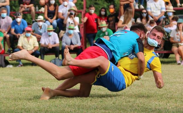 Cistierna acoge este sábado el primer corro de lucha leonesa sin mascarilla