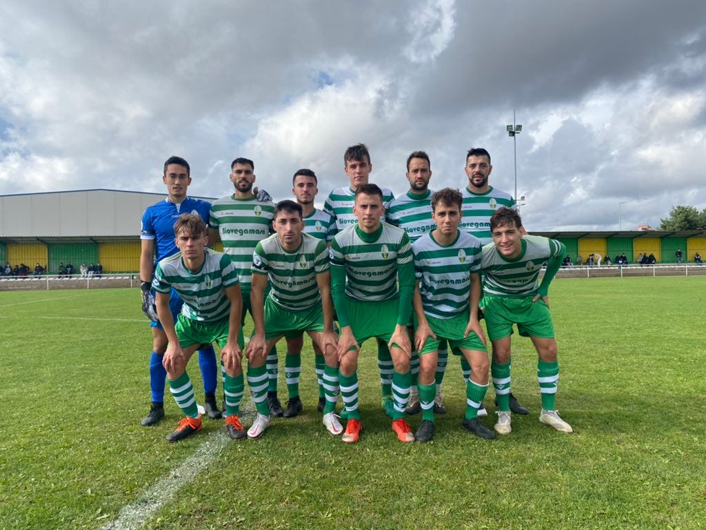 La Virgen vence al líder con una tromba de goles tras la lluvia