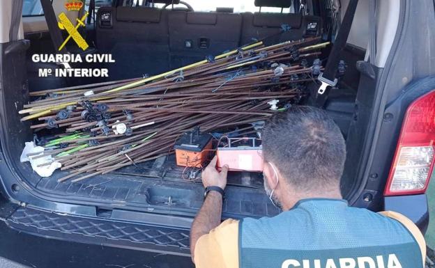 Tres detenidos por el robo de dos pastores eléctricos en Villamanín