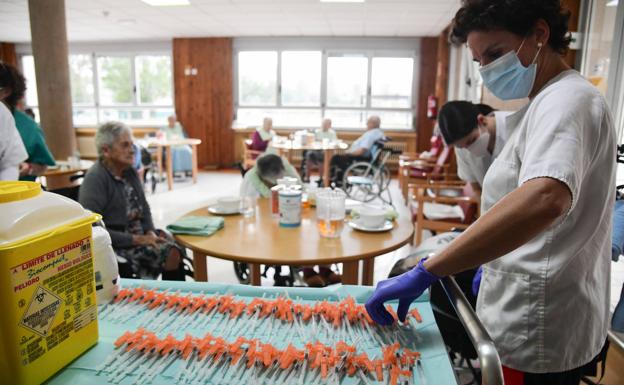 León cuenta con un estocaje de 36.341 unidades de vacunas frente a la covid-19