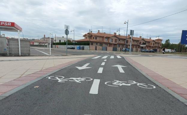 El carril bici no encuentra su sitio en León, con la mitad de implantación que en ciudades similares en superficie