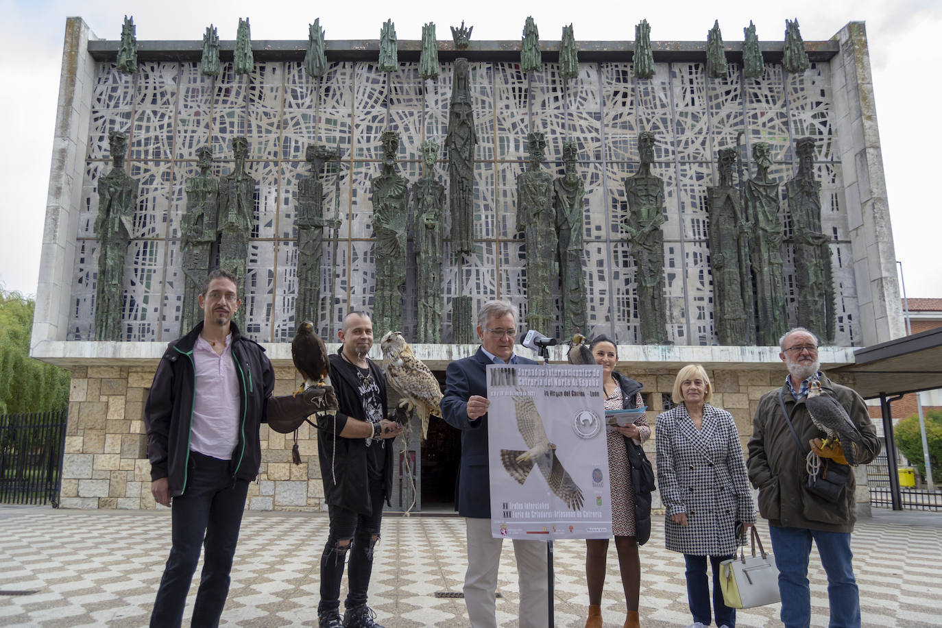 La Virgen del Camino acoge este fin de semana las Jornadas Internacionales de Cetrería del Norte de España