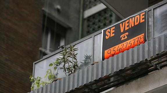 La compraventa de viviendas crece en León un 25% en el último año y registra 319 movimientos en julio