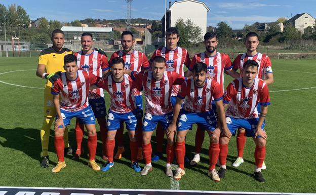 El Atlético Bembibre sobrevive ante el Guijuelo