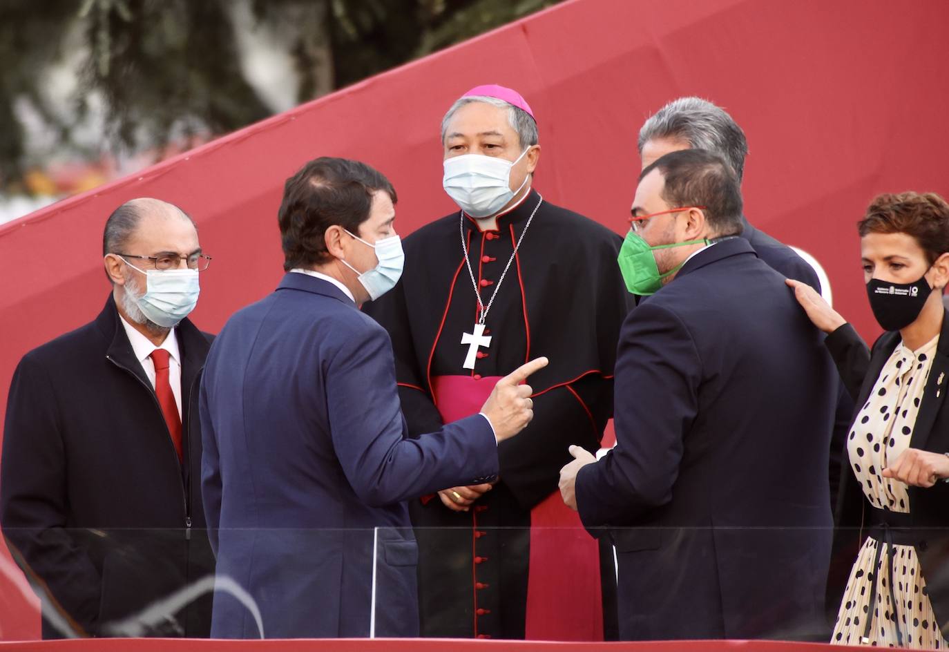 Mañueco asiste al acto de Homenaje a la Bandera