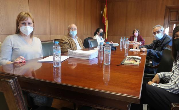 María Dolores López Maxtell gana el 'XLVII Premio Nacional de Poesía Antonio González de Lama'