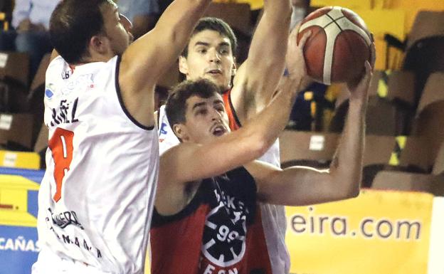 Basket León busca ahogar penas en Gijón