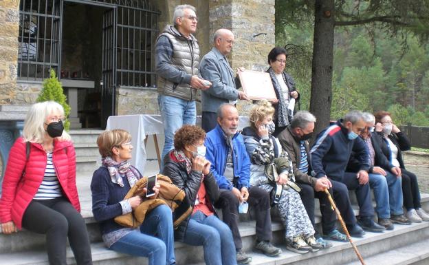 Cistierna Activa reconoce la actividad de los voluntarios de Cáritas en la localidad