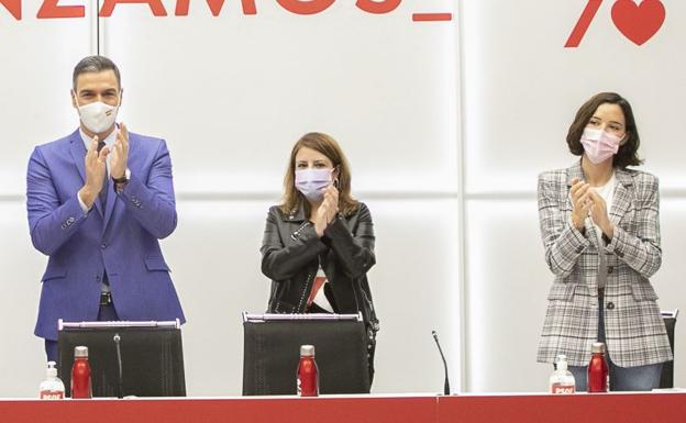 La leonesa Andrea Fernández se estrena en la primera reunión de la nueva ejecutiva del PSOE
