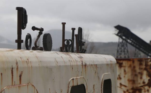 Fabero rememora su pasado minero de la mano de la ruta de enoturismo y patrimonio industrial del IEB