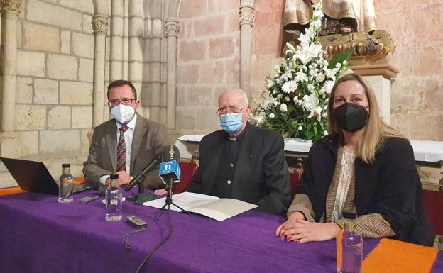 La catedral de León invierte 30.000 euros en buscar la mejor idea para 'salvar' su pórtico