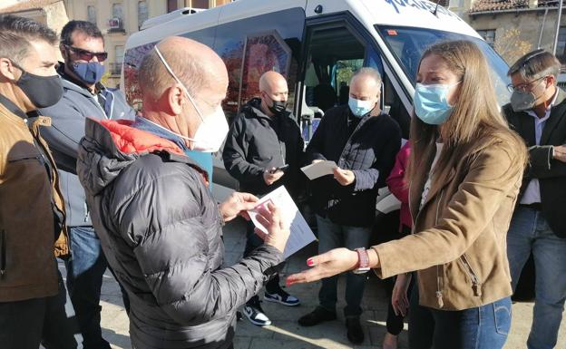 La Junta implanta el bono rural de transporte gratuito a la demanda en Boñar para dar servicio a 65 localidades