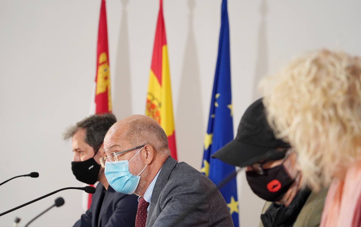 La Junta se plantea dar una «vuelta» al pasaporte covid en «algunos ámbitos» si aumenta la incidencia