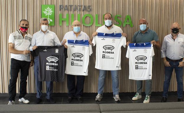 El León Club de Fútbol celebra su día con la mirada puesta en La Palma