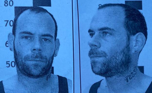 Crespo, el preso fugado, entró por primera vez en prisión con 21 años y huye de la mano de su novia