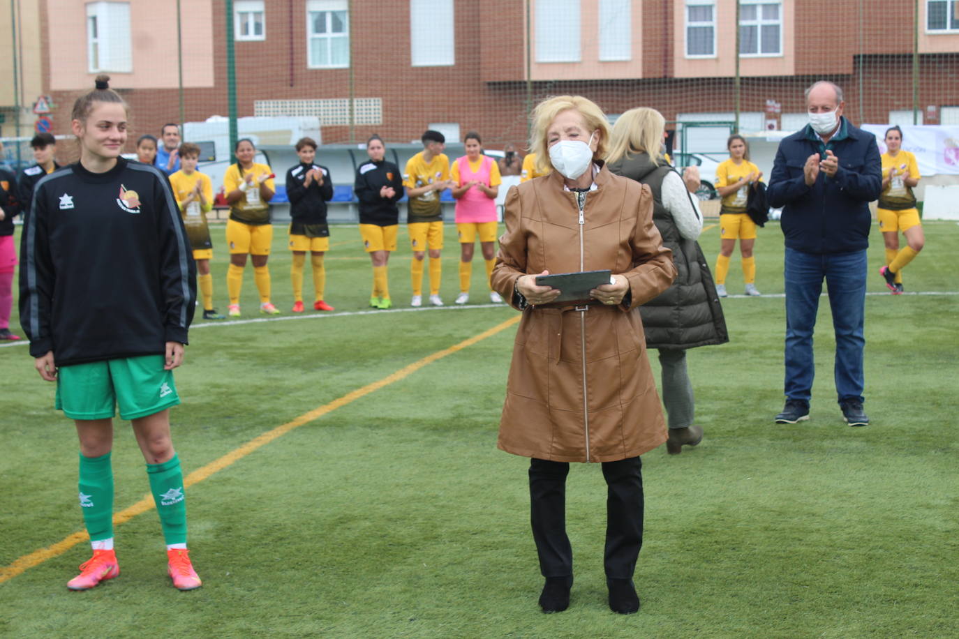 Merecido homenaje a Presen Alonso