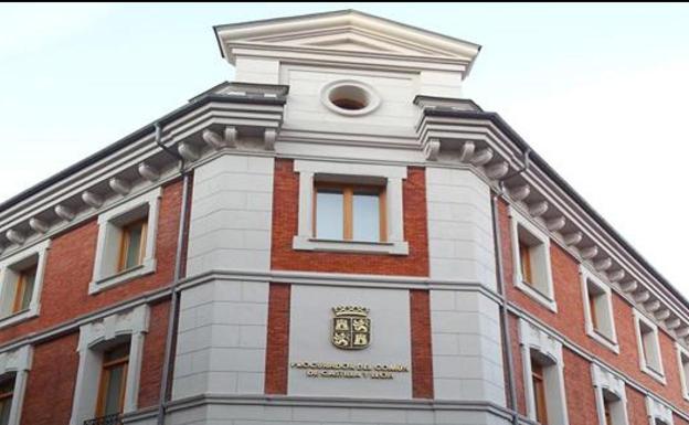 El Procurador del Común pide bonificaciones para familias numerosas y monoparentales para entrar a museos