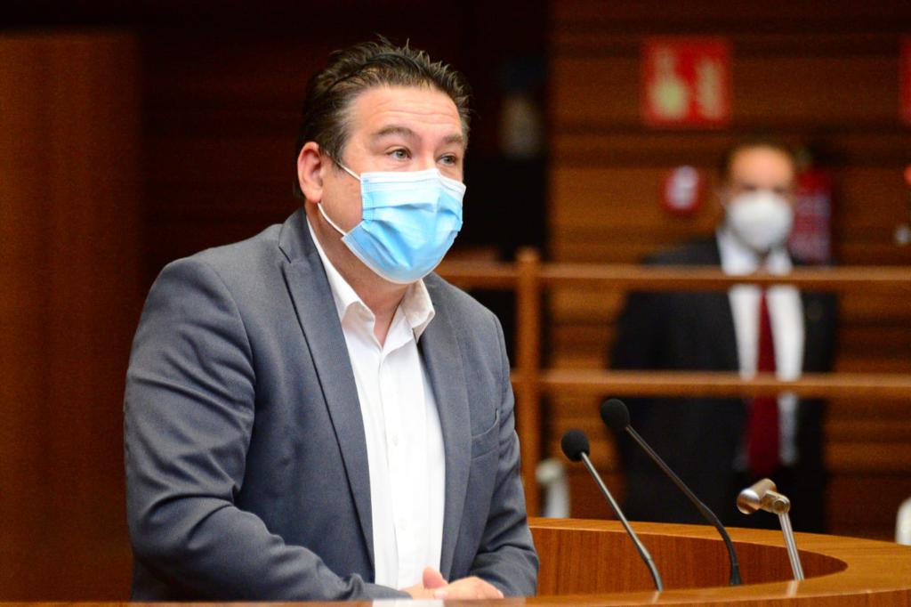 UPL denuncia el traslado ilegal de buitres negros desde León a Burgos y La Rioja por la Junta