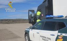 Detienen a un camionero por ir en sentido contrario en la León - Burgos y triplicar la tasa de alcohol