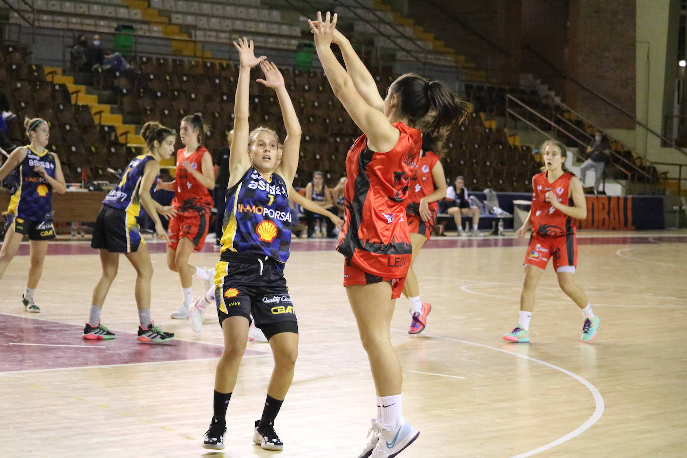 El Basket Femenino León no da tregua en Lanzarote y suma su tercer triunfo