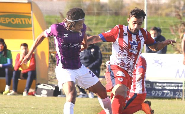 El Atlético Bembibre se queda sin premio en Palencia