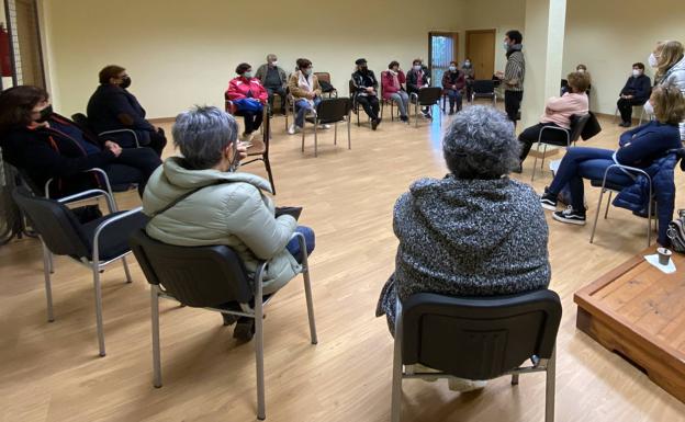 Cementos Cosmos renueva su apoyo al proyecto 'Quédate' de la Asociación de Familiares de Alzheimer Bierzo