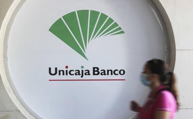 Sin avances y con posturas muy encontradas entre Unicaja y la representación laboral para el ERE