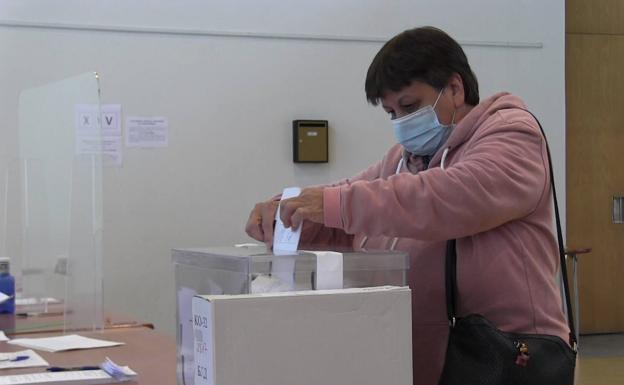 Casi 3.000 búlgaros residentes en el noroeste de España votarán en las elecciones de su país desde León